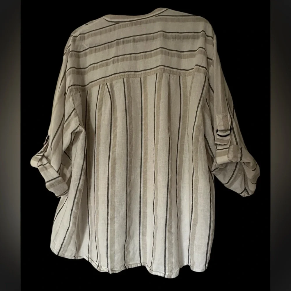 Vince Camuto Striped Button-Front Roll-Sleeve Women's Top - Cream/Black - Picture 2 of 5